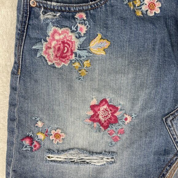American Eagle Outfitters Denim Skirt Women 14 Distressed Embroidered Flowers - Picture 2 of 11